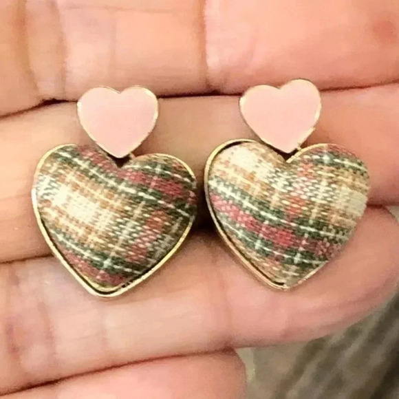 Preppy Fall Autumn Plaid Tartan Pink & Tan Puffy Heart Earrings NWT - Picture 1 of 4